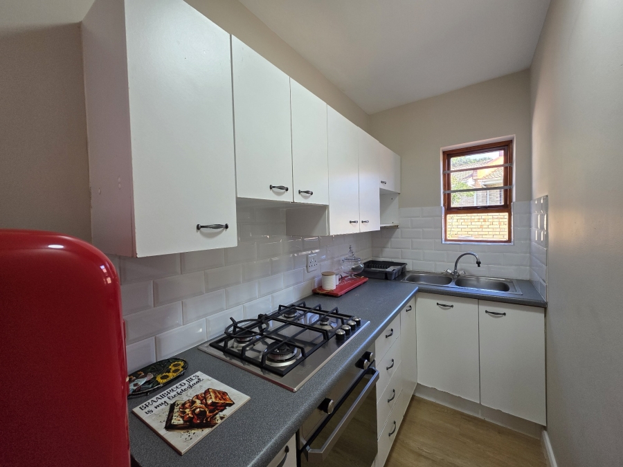 4 Bedroom Property for Sale in Wavecrest Eastern Cape